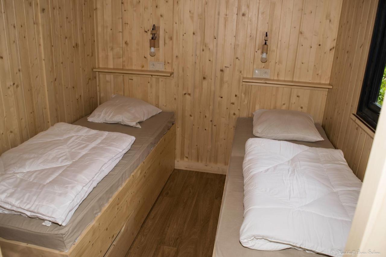 Camping Le Mouliat Hotel Moncrabeau Exterior photo